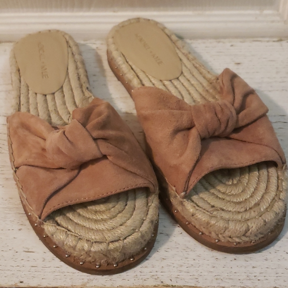 Kendall + Kylie slides